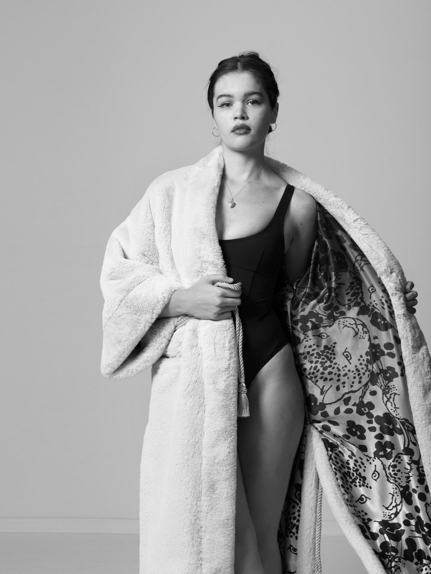 極美品【希少】ESSAY エッセイ　シルク　リネン　コート　ジャケット　M Faux Mink Fir Long Kimono – First By Madeline